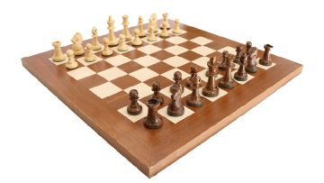 صفحه چوبی شطرنج DGT و مهره DGT کوچک
